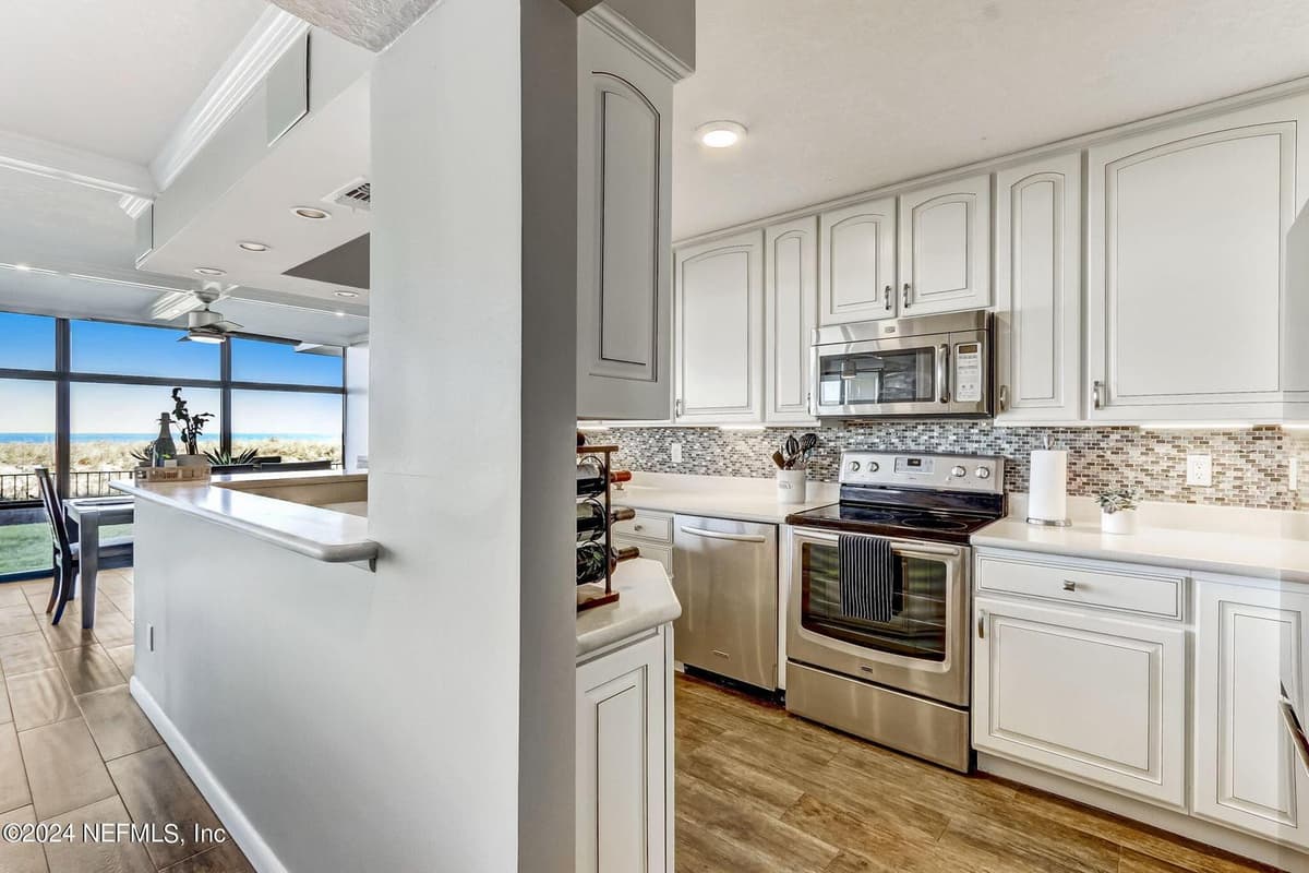 1301 1ST Street S 101, Jacksonville Beach, FL 32250, Jacksonville Beach, FL - photo 3