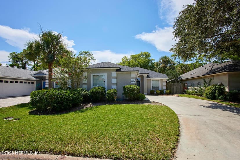 1524 LINKSIDE Drive, Atlantic Beach, FL 32233