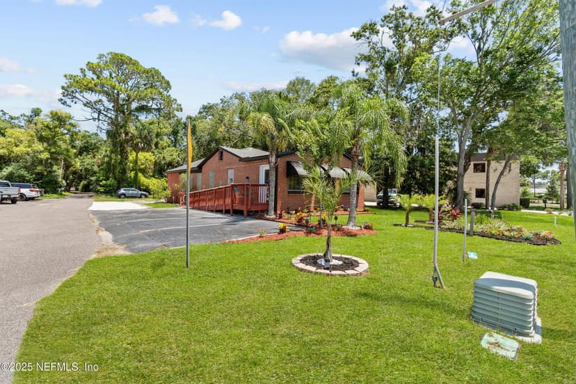 1887 MAYPORT Road, Atlantic Beach, FL 32233