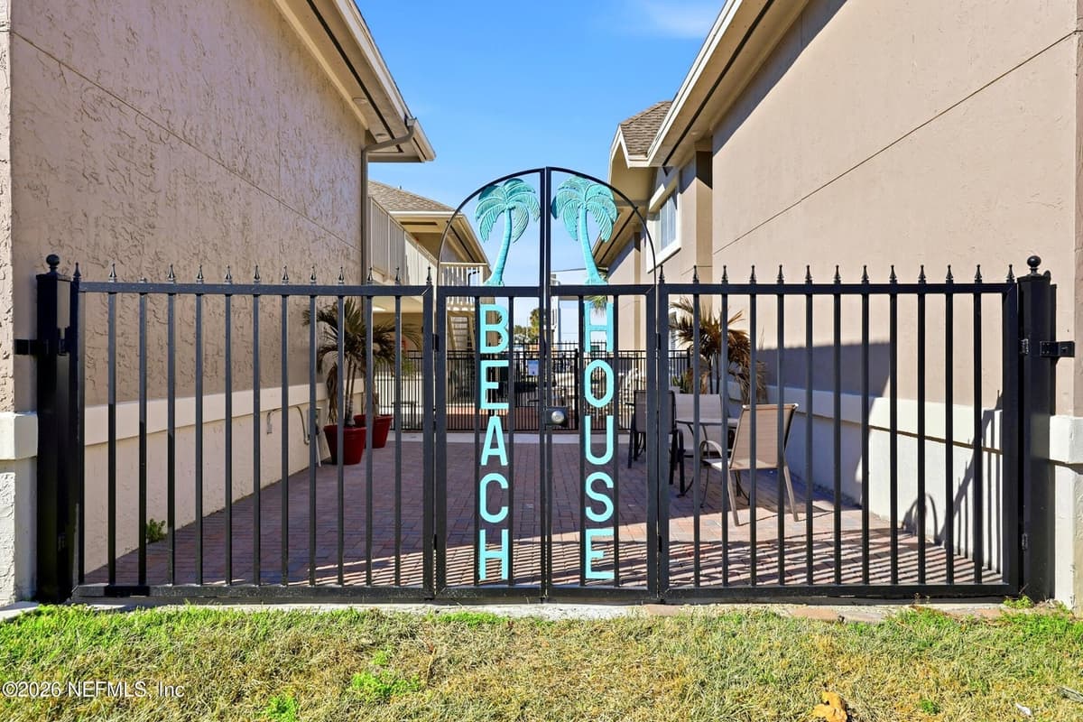 221 13TH AVENUE N 202A, Jacksonville Beach, FL 32250, Jacksonville Beach, FL - photo 2