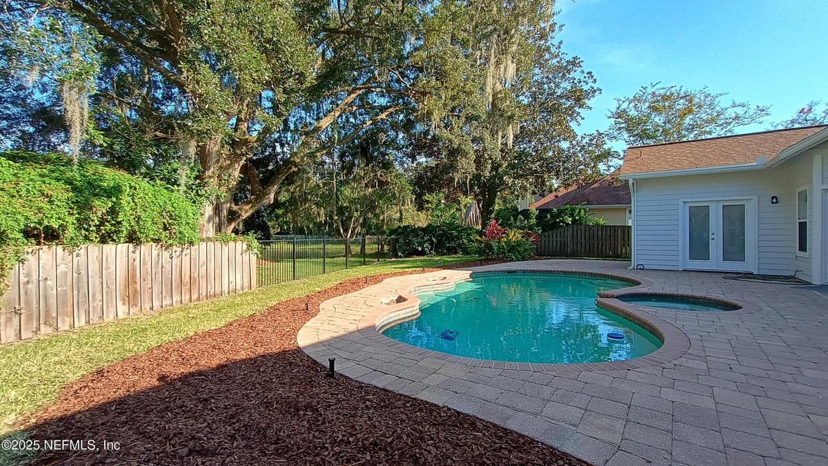 2032 MARYE BRANT Loop N, Neptune Beach, FL 32266, Neptune Beach, FL - photo 3
