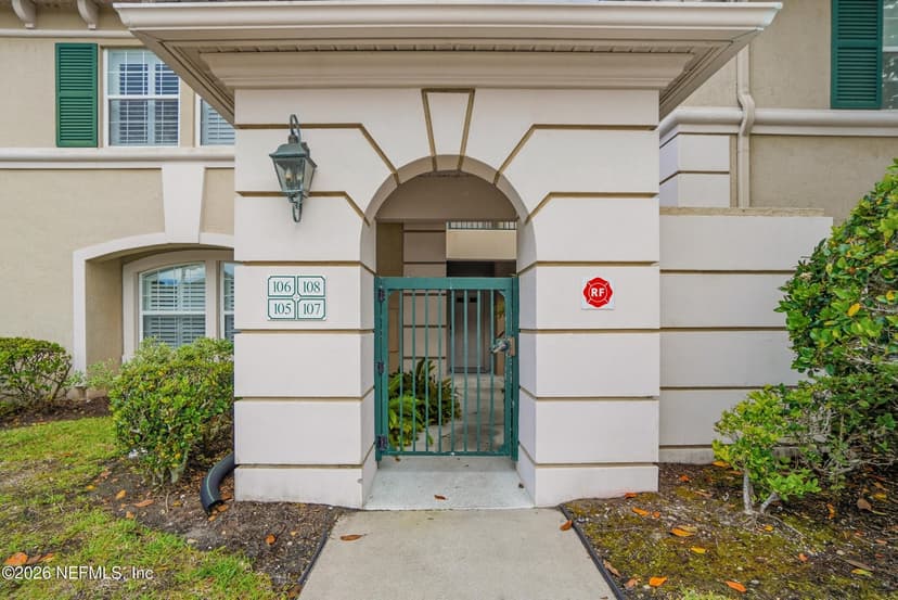 100 BERMUDA BAY Circle 105, Ponte Vedra Beach, FL 32082