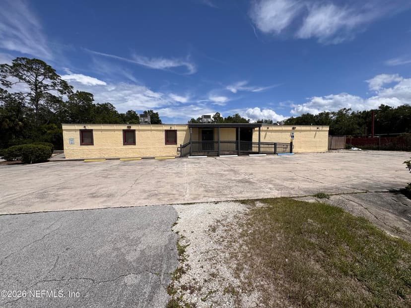 909 N 19 State Road, Palatka, FL 32177