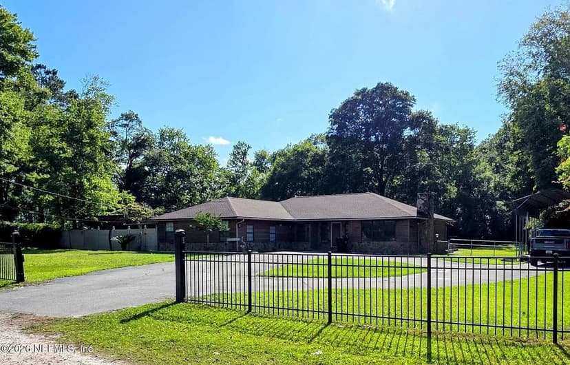 2390 PINE HOLLOW Road, Green Cove Springs, FL 32043
