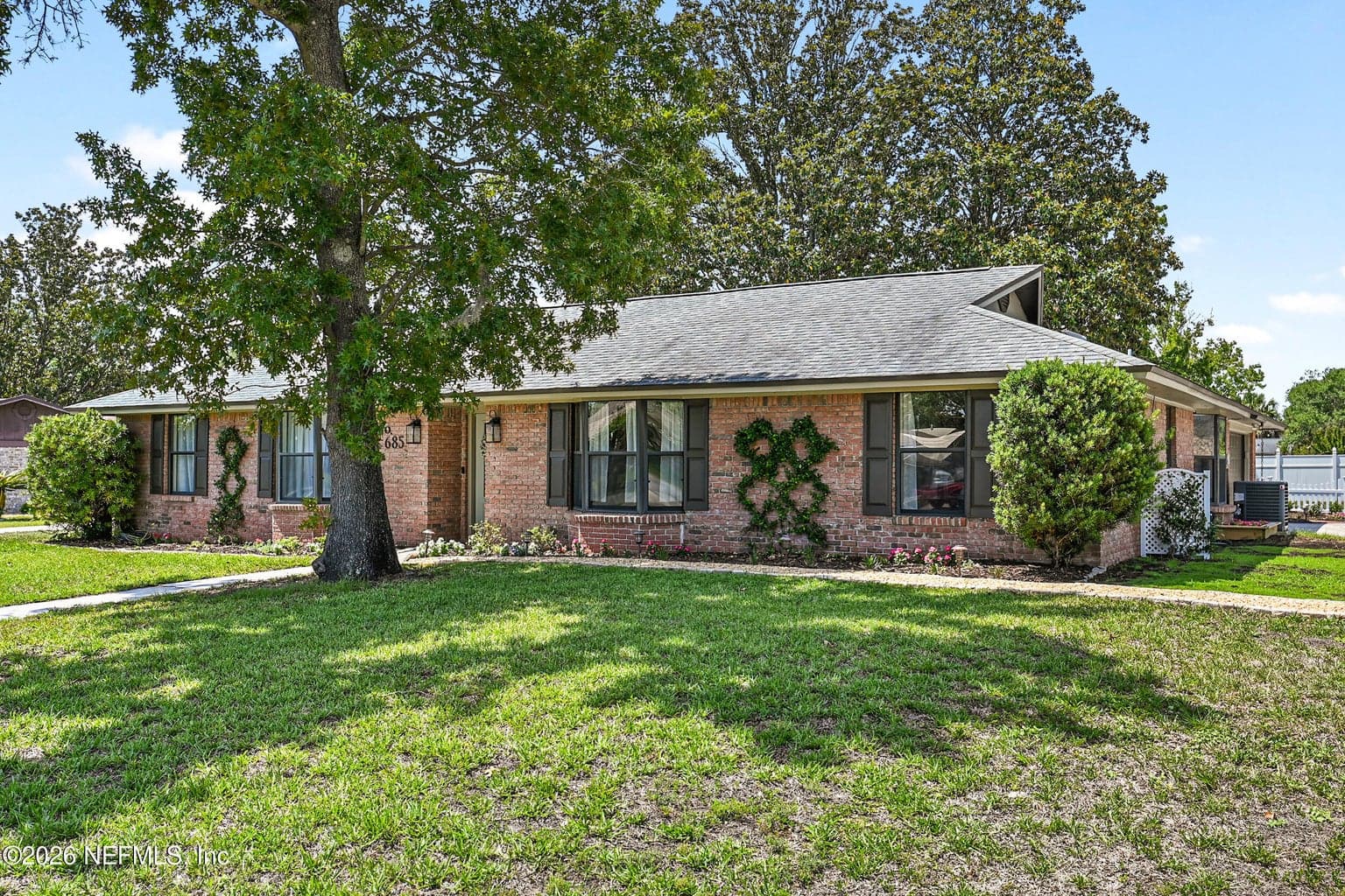 685 TROPICAL Parkway, Orange Park, FL 32073